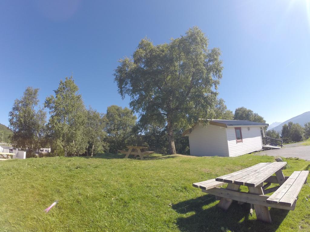 Volsdalen Camping Alesund Exterior photo